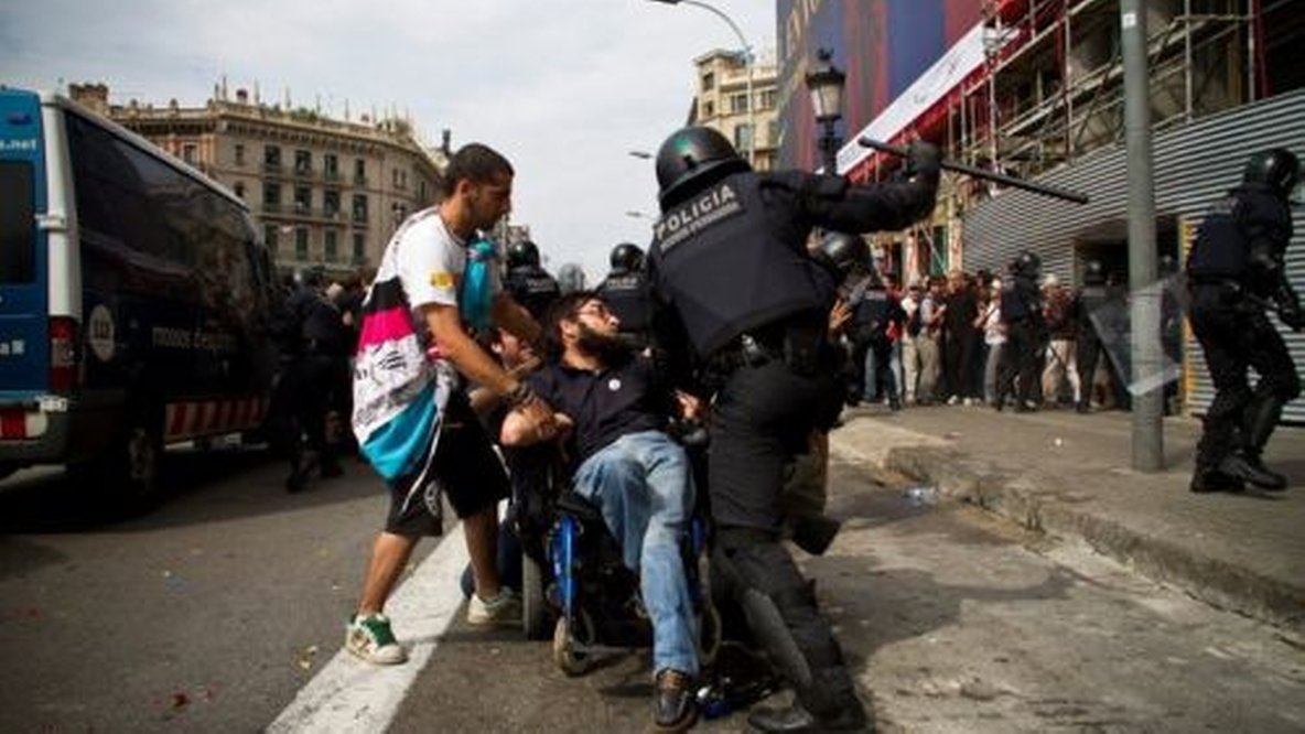 Barcelona police brutality
